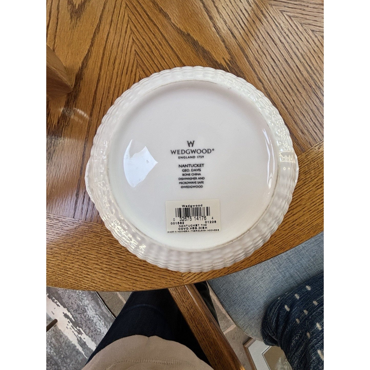 WEDGWOOD Nantucket Basket Covered Vegetable Bowl Made In England
