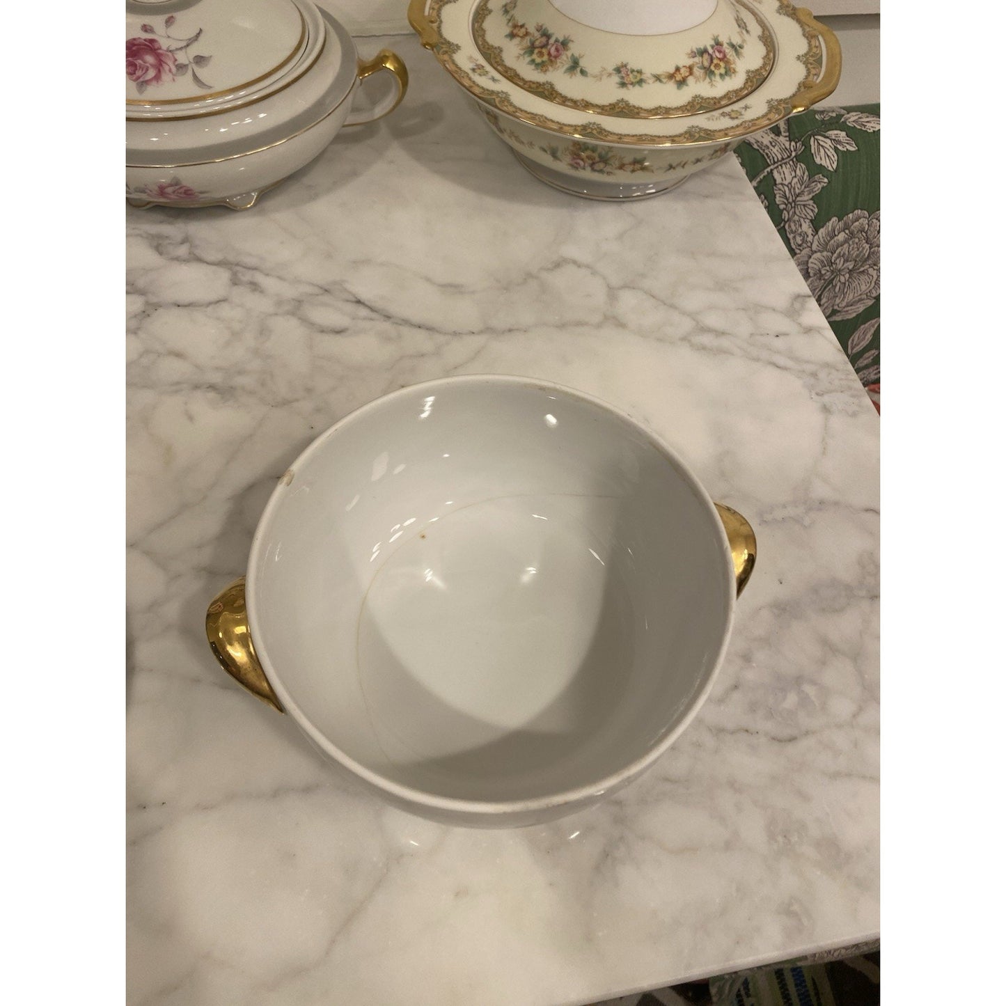 Royal Worcester Evesham Gold Made In England Covered Casserole Shape 23 Size 6
