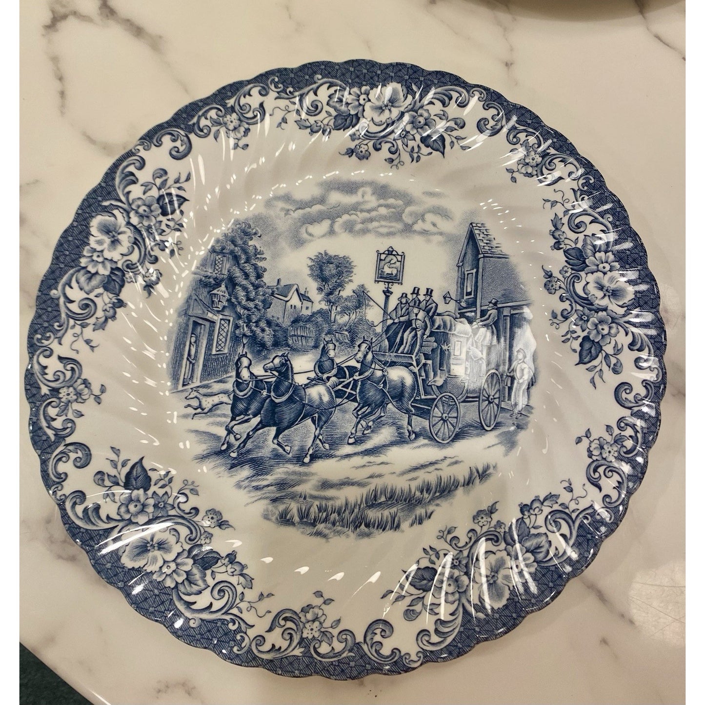 Johnson Brothers Coaching Scenes Dinner And Bread Plates VTG