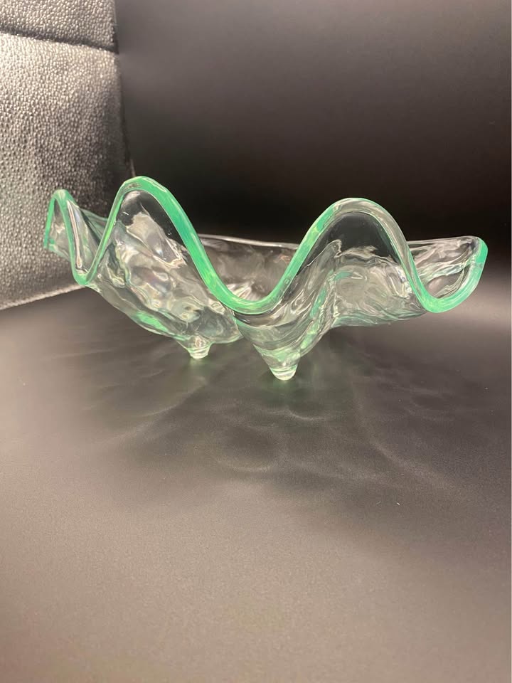 Lucite Clamshell Dish