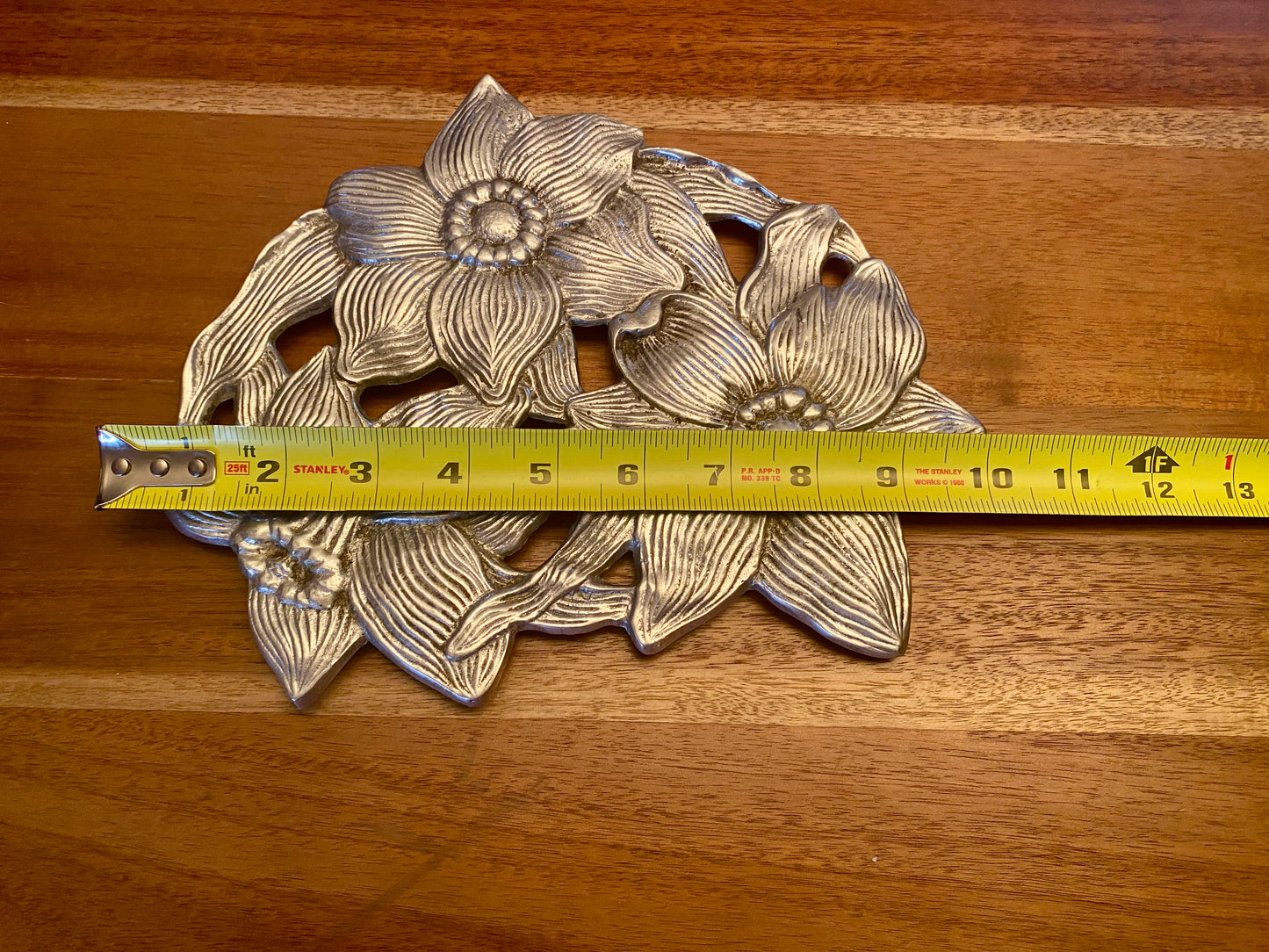 Daffodil Metal Trivet