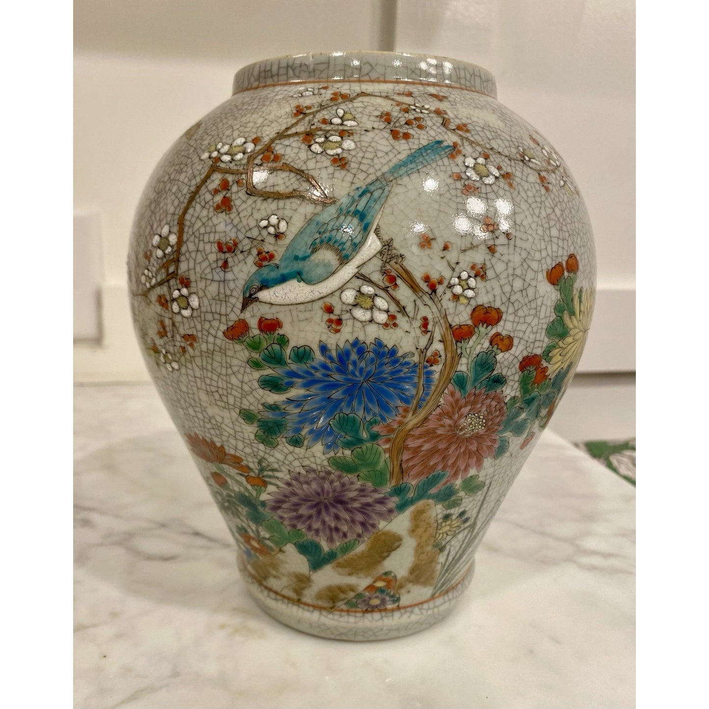 HAND PAINTED Vintage Detailed Porcelain flower vase 8.25"H Japan