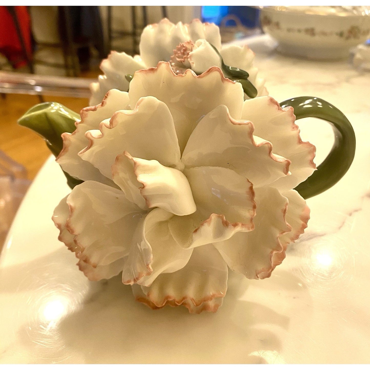 Cosmos Fine Porcelain White/Pink Carnation Flower 3D Teapot/Collectible/Gift