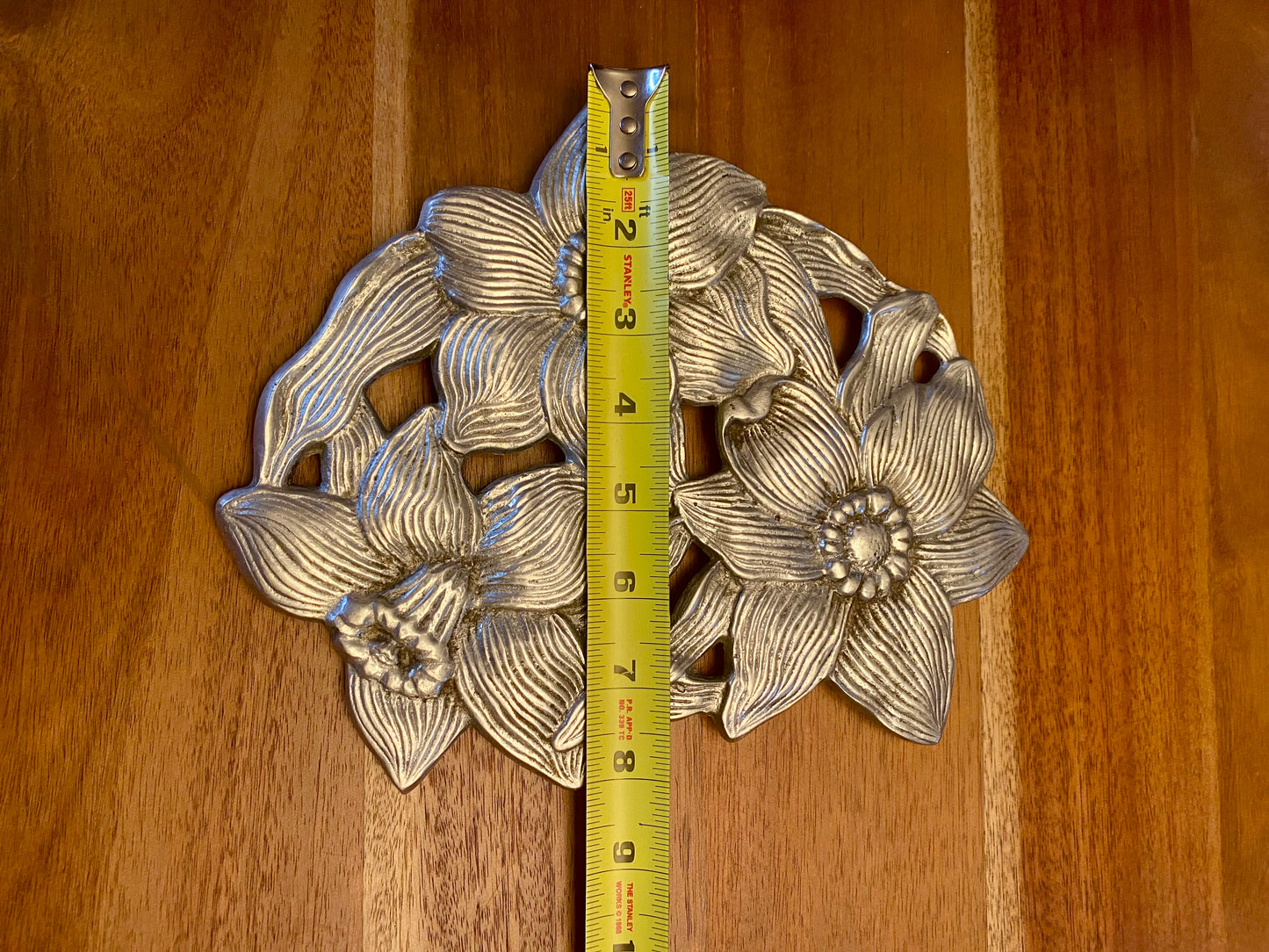 Daffodil Metal Trivet