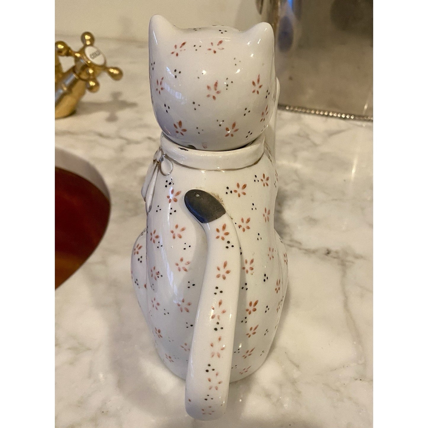Vtg LUCKY CAT Tea Pot- Kitchen Decor Creamer Teapot Kitsch Small Kitty Pitcher